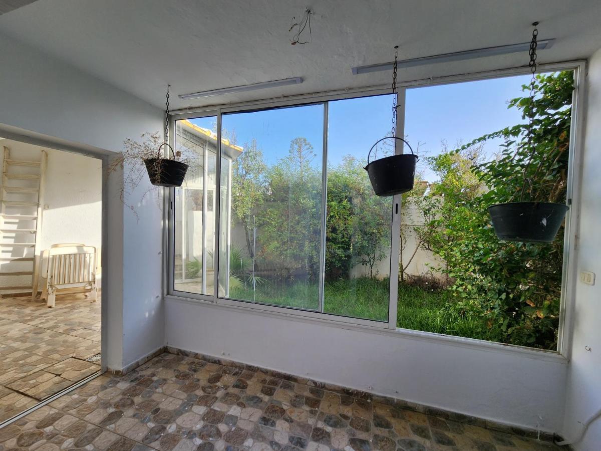 Duplex Bien Equipe Securise Avec Jardin Et Veranda La Marsa Bagian luar foto