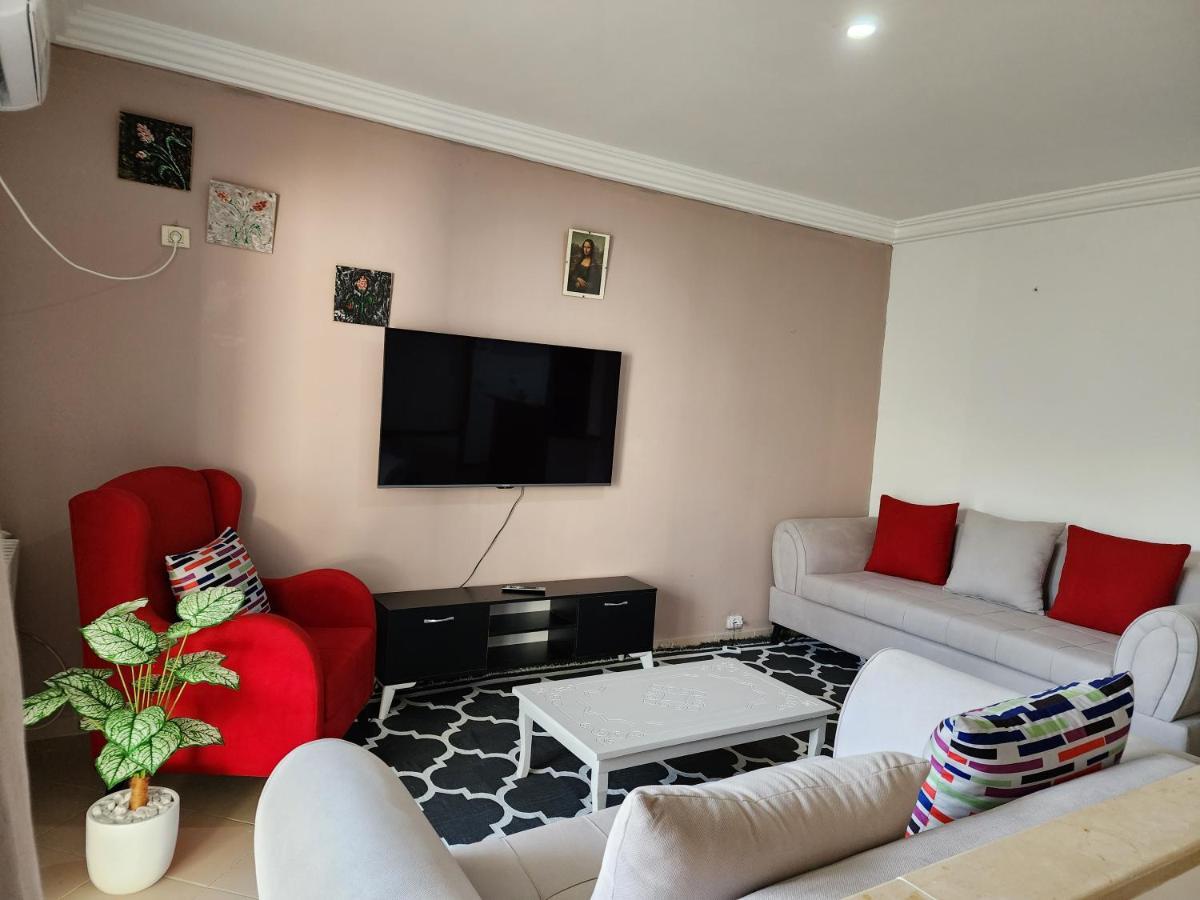 Duplex Bien Equipe Securise Avec Jardin Et Veranda La Marsa Bagian luar foto